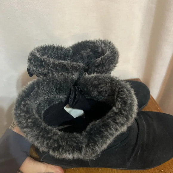 KHOMBU Womens All-Weather Lindsey Suede Boots‎ Size 7 Black Fur Ankle Booties - Picture 6 of 8
